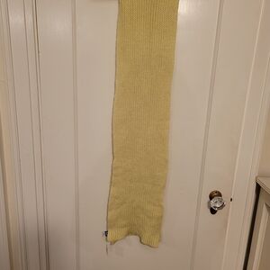 Old Navy Light Yellow Knit Scarf NWT